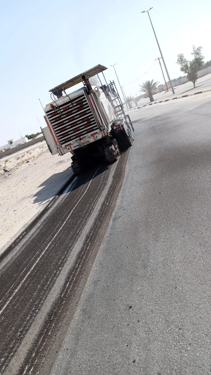 أعمال تحسين الطرق والأرصفة